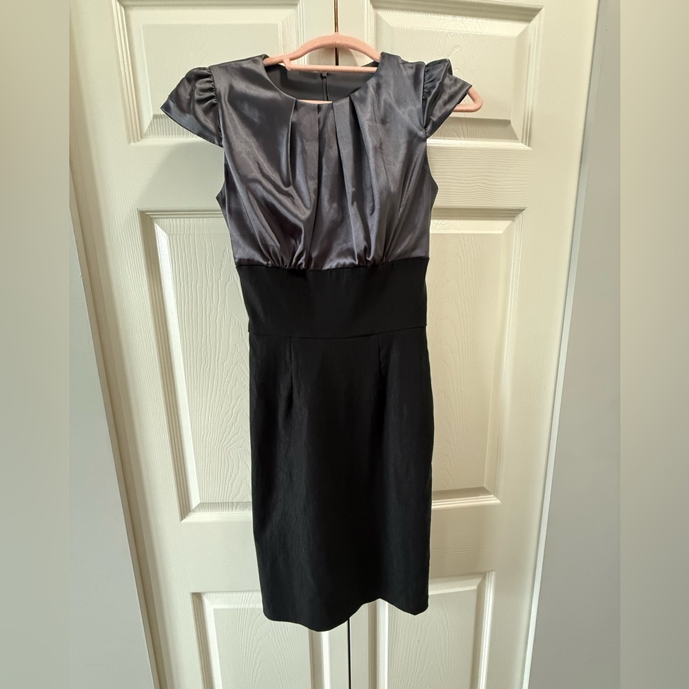 Le Château Black & Charcoal Sheath Dress | Cap Sleeve | XS